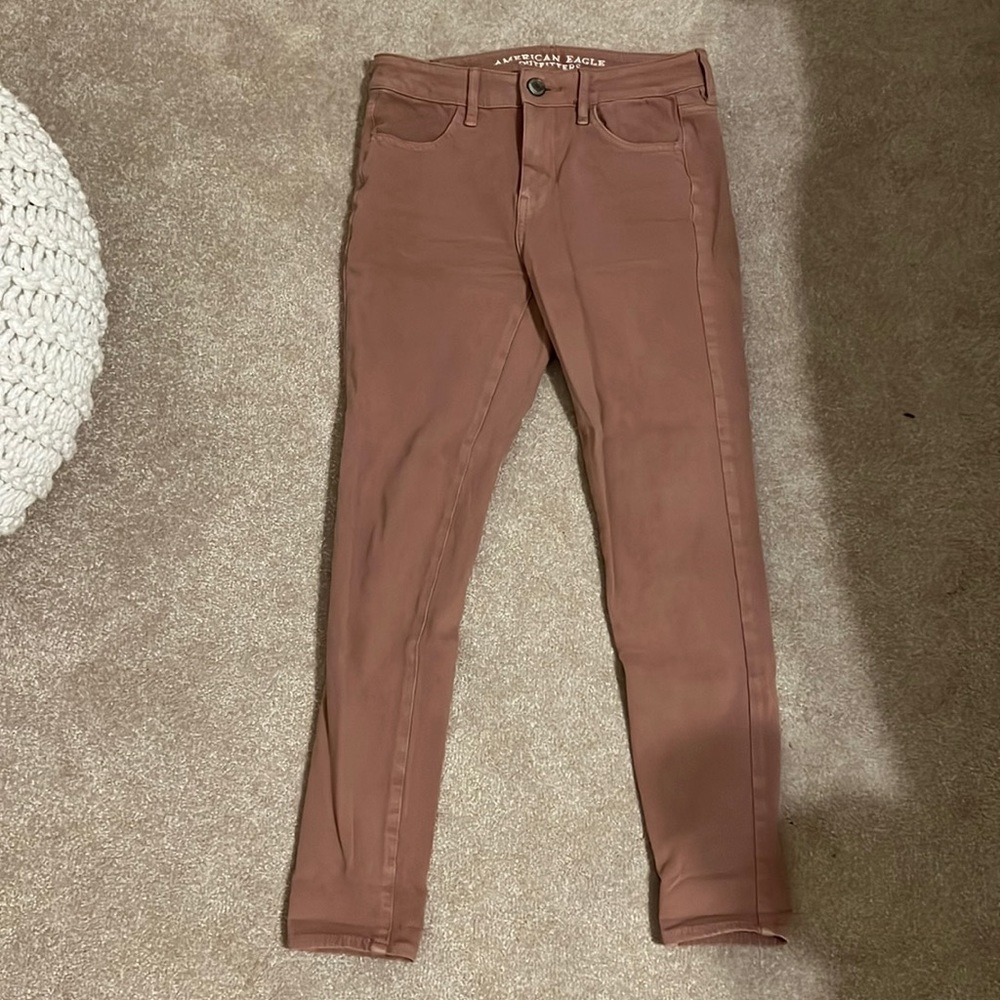 American eagle high rise mauve jeggings in size 4. Lightly worn